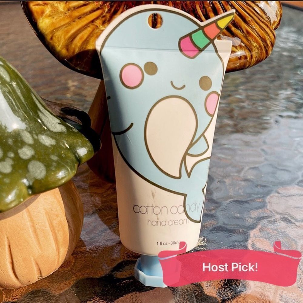 💥Host Pick!💥 NEW Cotton Candy-Scented Lotion Narwhal Tube